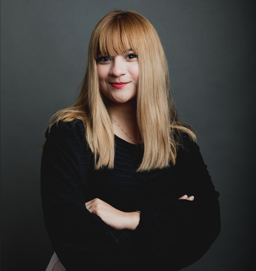 Elizabeth Román — Fundador/a de SEOLUTION